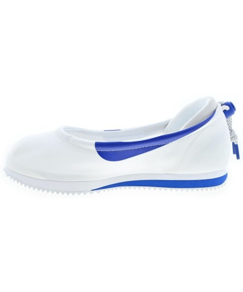 NIKE รองเท้าผ้าใบ