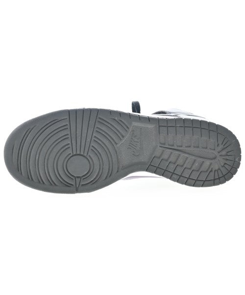 NIKE รองเท้าผ้าใบ