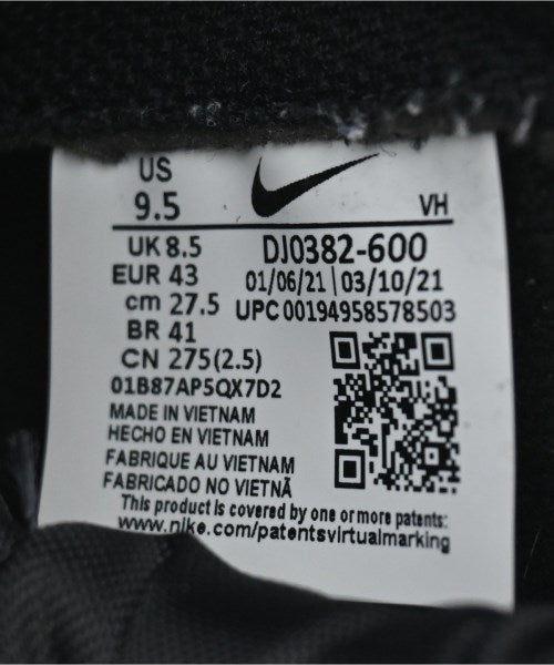 NIKE รองเท้าผ้าใบ