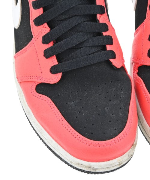 NIKE รองเท้าผ้าใบ
