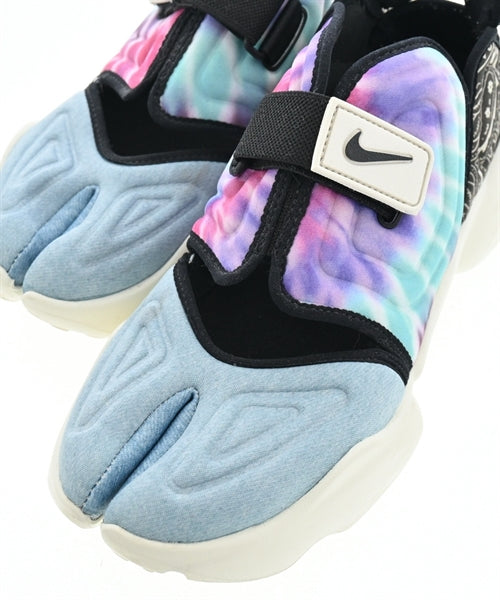 NIKE รองเท้าผ้าใบ