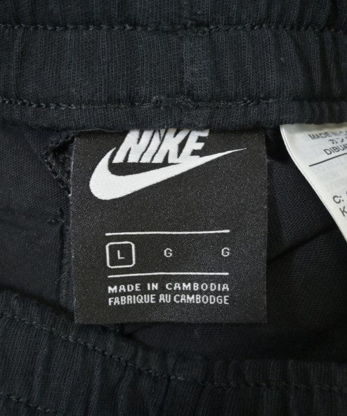 NIKE กางเกงขาสั้น