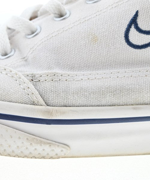 NIKE รองเท้าผ้าใบ