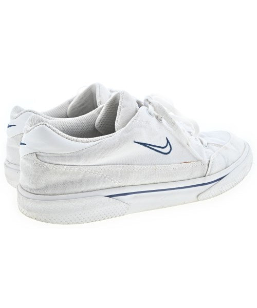 NIKE รองเท้าผ้าใบ