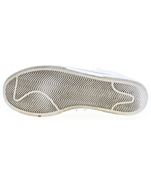 NIKE รองเท้าผ้าใบ