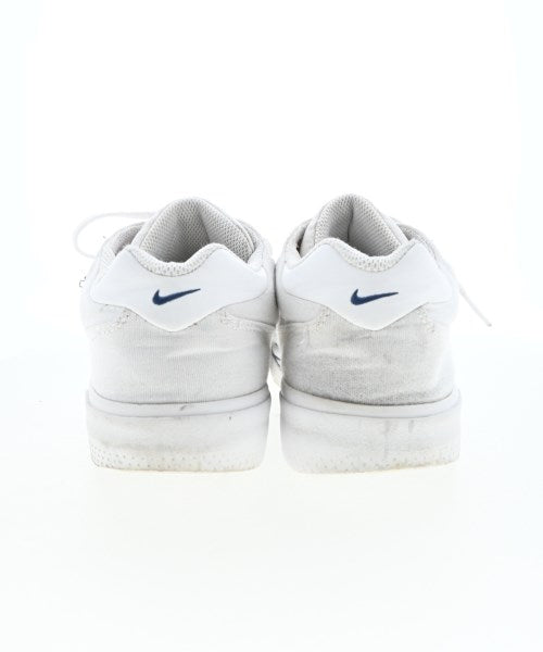 NIKE รองเท้าผ้าใบ