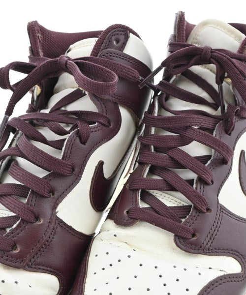 NIKE รองเท้าผ้าใบ