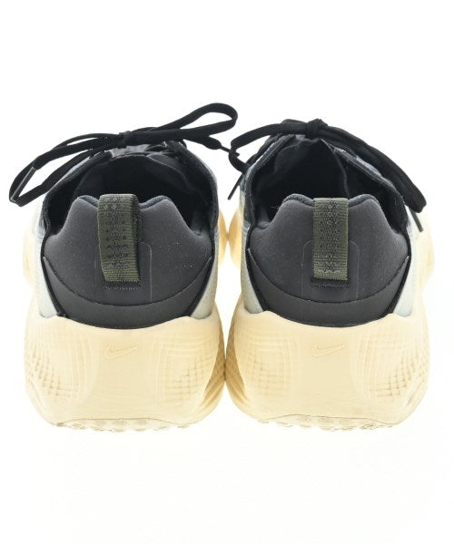 NIKE รองเท้าผ้าใบ