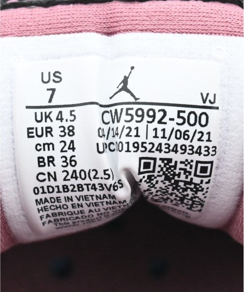 NIKE รองเท้าผ้าใบ