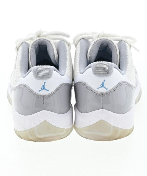 NIKE รองเท้าผ้าใบ