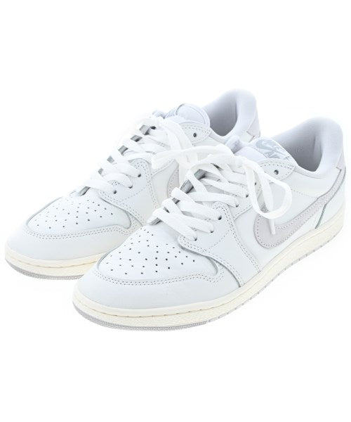 NIKE รองเท้าผ้าใบ