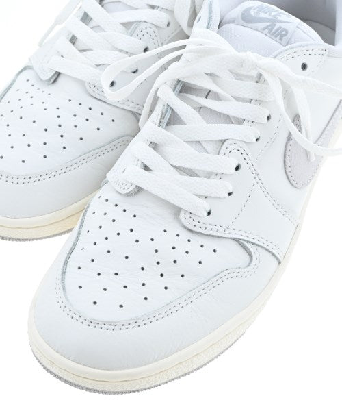 NIKE รองเท้าผ้าใบ