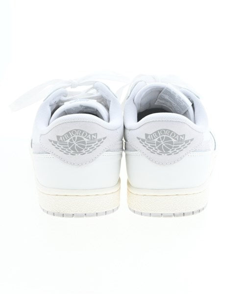 NIKE รองเท้าผ้าใบ