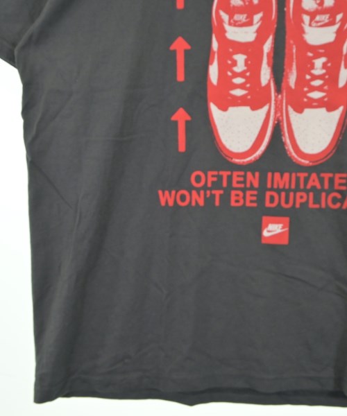 NIKE เสื้อยืด/เสื้อท็อปส์