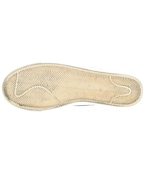 NIKE รองเท้าผ้าใบ