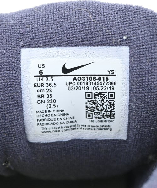 NIKE รองเท้าผ้าใบ