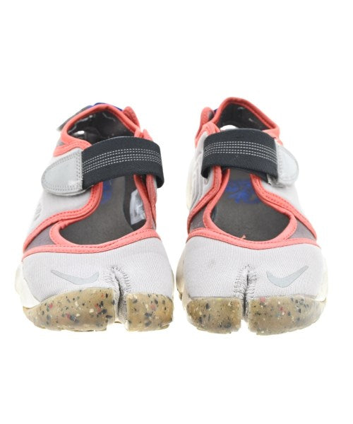 NIKE รองเท้าผ้าใบ