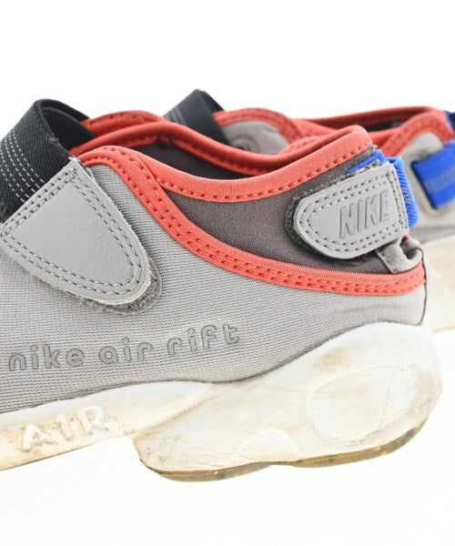 NIKE รองเท้าผ้าใบ