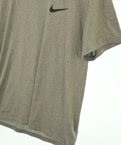 NIKE เสื้อยืด/เสื้อท็อปส์