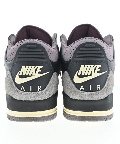 NIKE รองเท้าผ้าใบ