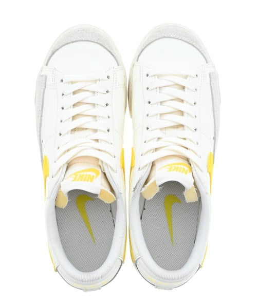 NIKE รองเท้าแตะ