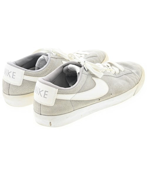 NIKE รองเท้าผ้าใบ