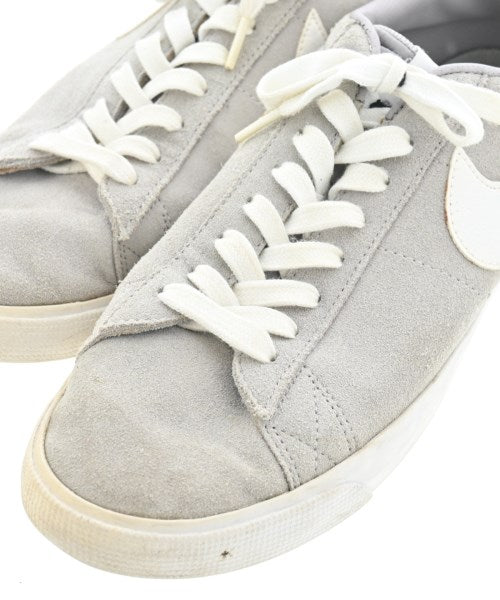 NIKE รองเท้าผ้าใบ