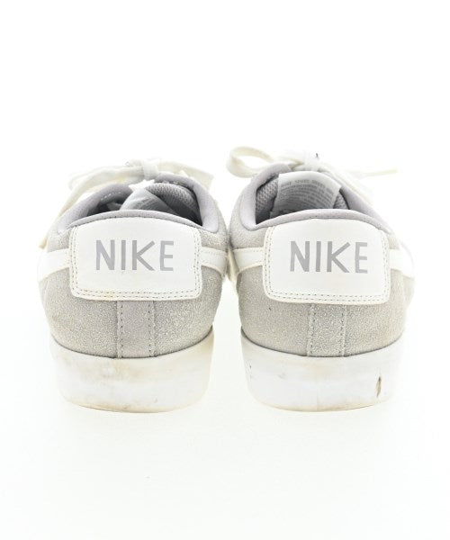 NIKE รองเท้าผ้าใบ