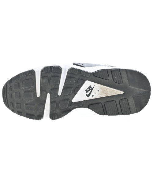 NIKE รองเท้าผ้าใบ