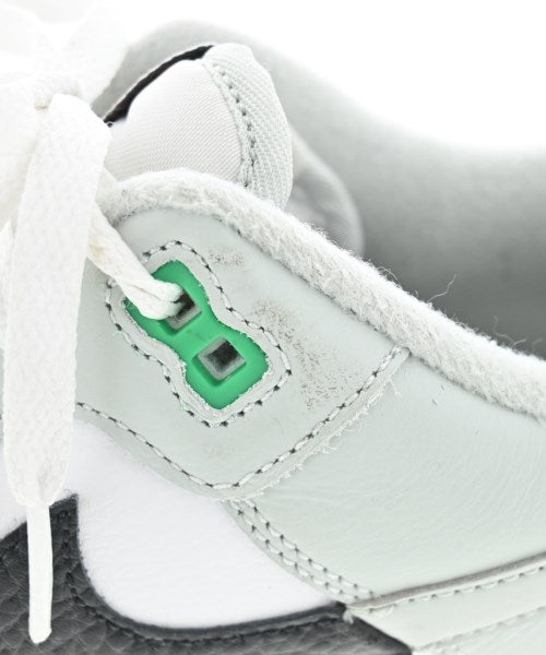 NIKE รองเท้าผ้าใบ