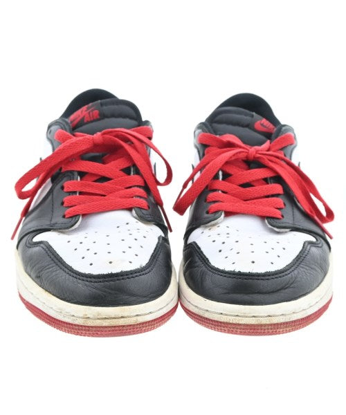 NIKE รองเท้าผ้าใบ