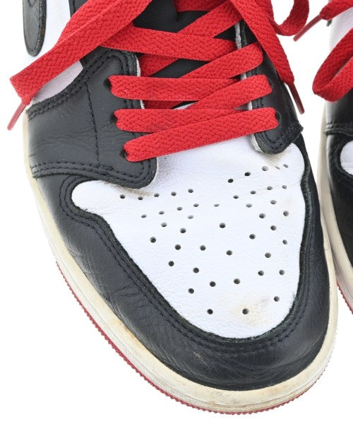 NIKE รองเท้าผ้าใบ