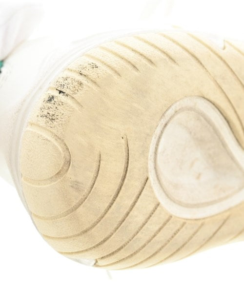 NIKE รองเท้าผ้าใบ