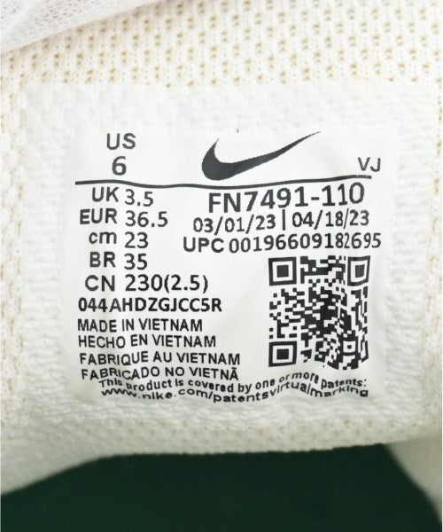 NIKE รองเท้าผ้าใบ