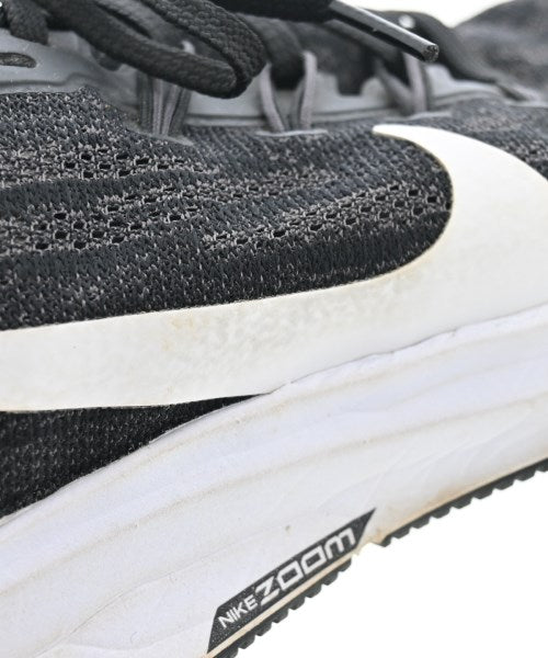 NIKE รองเท้าผ้าใบ