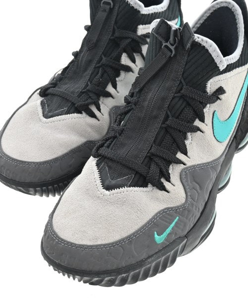 NIKE รองเท้าผ้าใบ