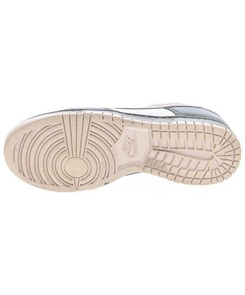 NIKE รองเท้าผ้าใบ