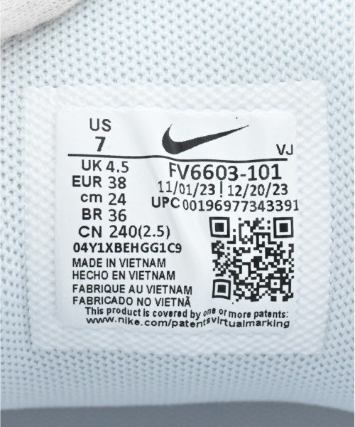 NIKE รองเท้าผ้าใบ