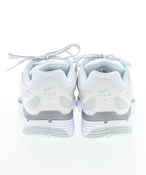 NIKE รองเท้าผ้าใบ