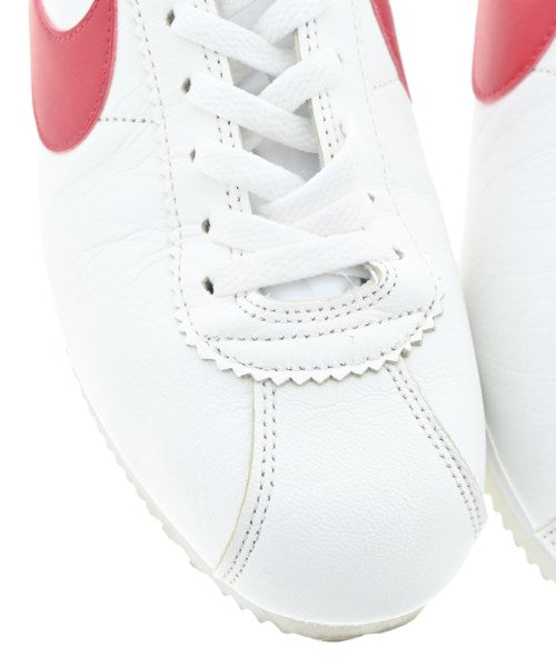 NIKE รองเท้าผ้าใบ