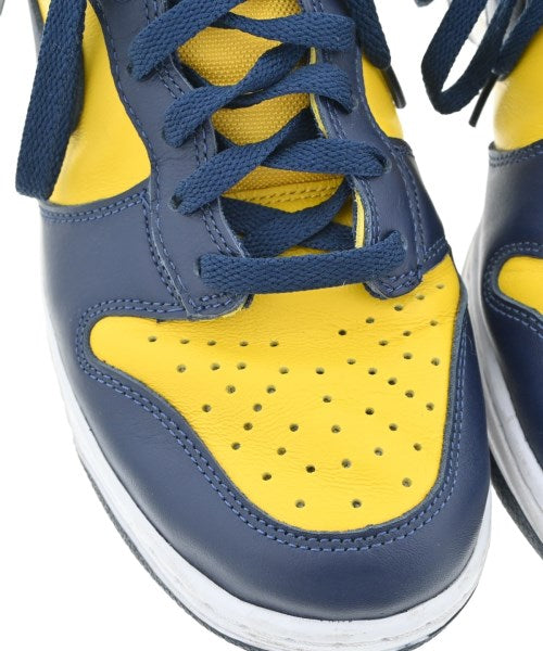 NIKE รองเท้าผ้าใบ