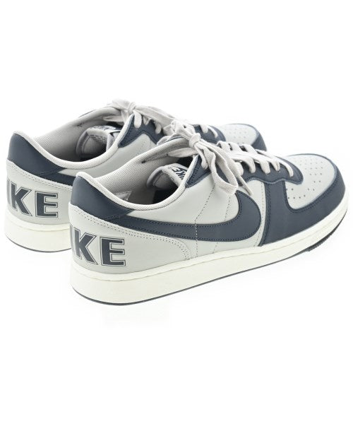 NIKE รองเท้าผ้าใบ