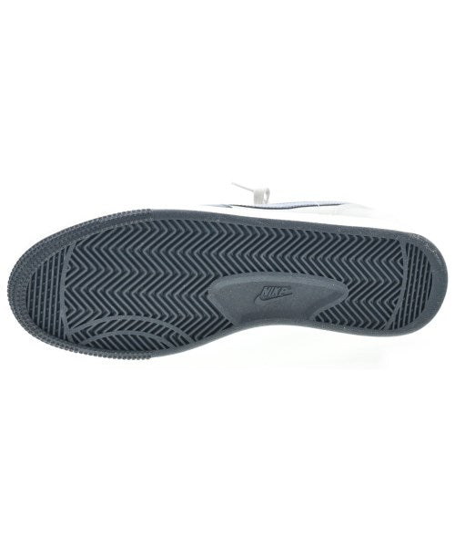 NIKE รองเท้าผ้าใบ