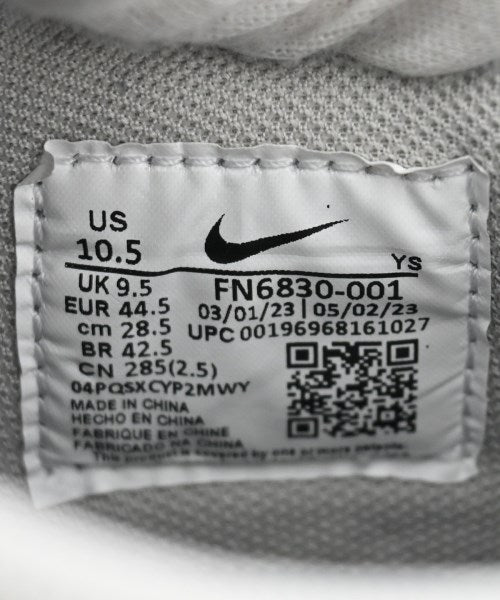 NIKE รองเท้าผ้าใบ