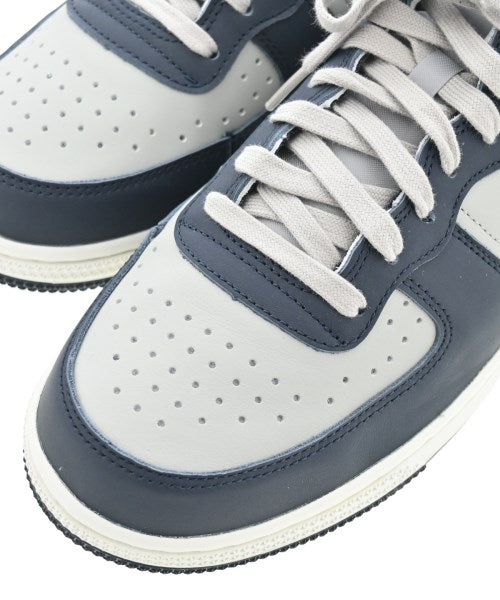 NIKE รองเท้าผ้าใบ