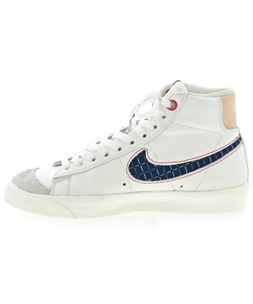 NIKE รองเท้าผ้าใบ