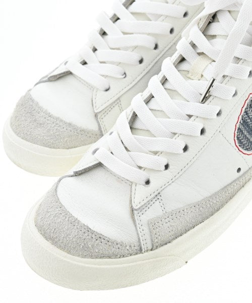 NIKE รองเท้าผ้าใบ