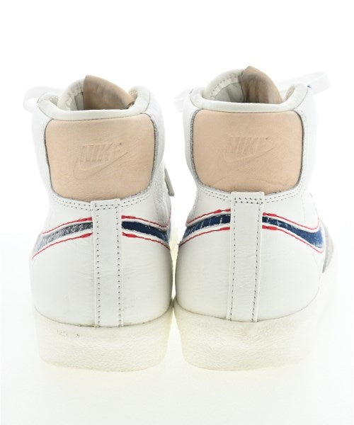 NIKE รองเท้าผ้าใบ