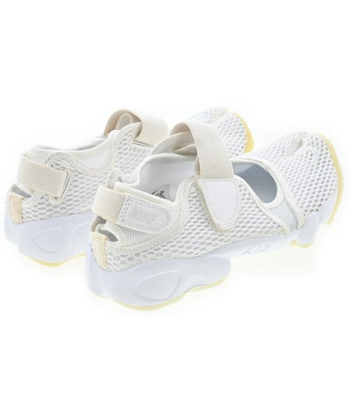 NIKE รองเท้าแตะ