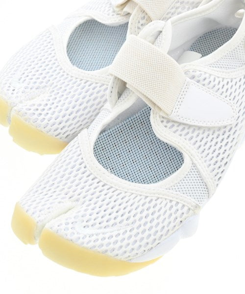 NIKE รองเท้าแตะ